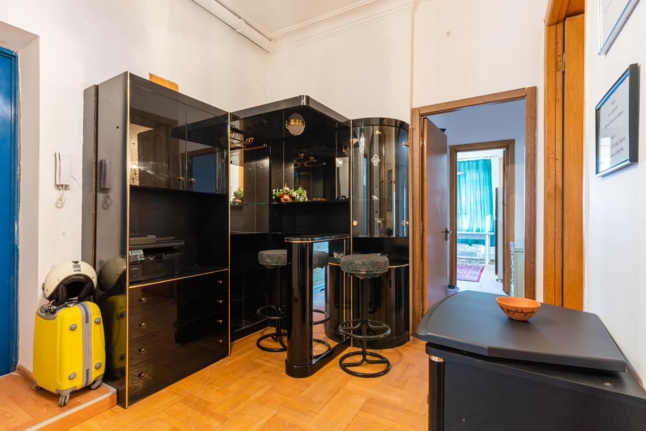 Center 4 You Hotel Тбилиси Екстериор снимка